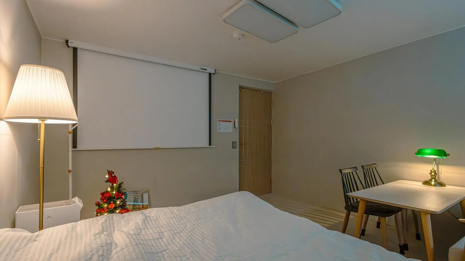 Отель Marie'S House 102 Hongdae Сеул Гостевой дом
