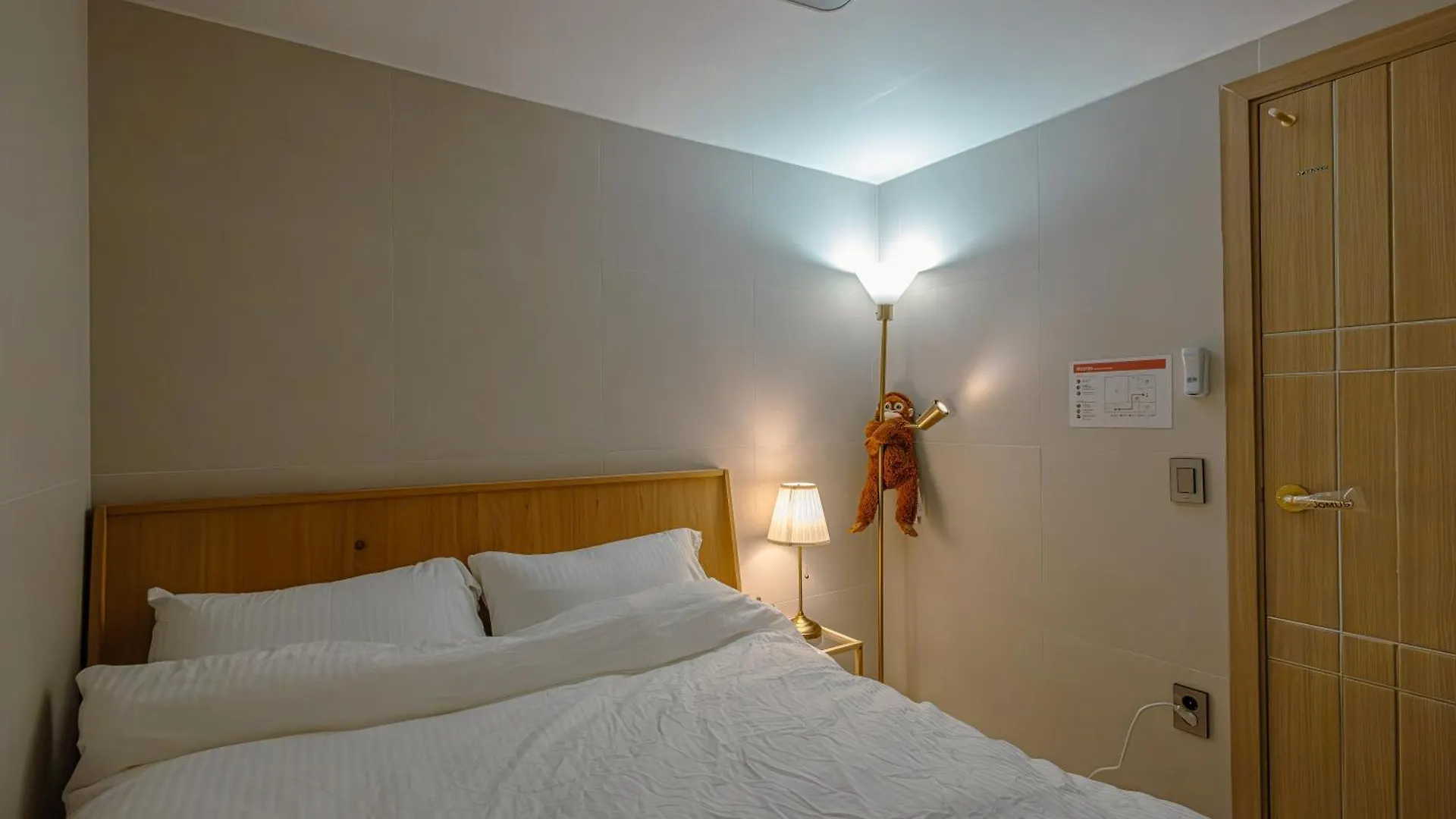 Отель Marie'S House 102 Hongdae Сеул Гостевой дом